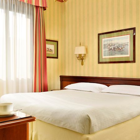 Unaway Hotel & Residence Linea Uno Milano Luaran gambar