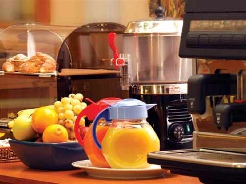 Unaway Hotel & Residence Linea Uno Milano Luaran gambar