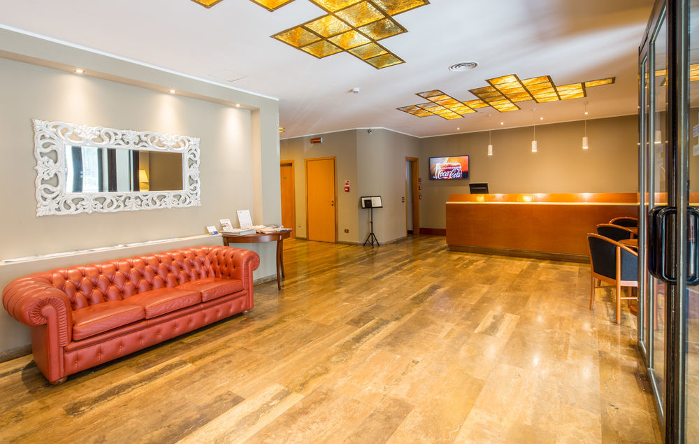 Unaway Hotel & Residence Linea Uno Milano Luaran gambar