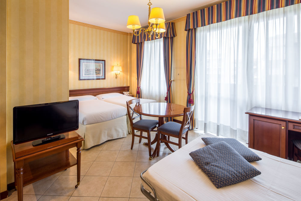 Unaway Hotel & Residence Linea Uno Milano Luaran gambar