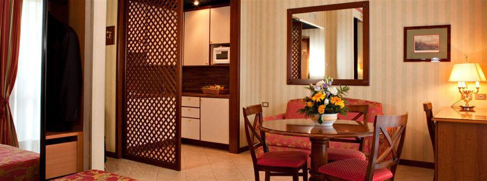 Unaway Hotel & Residence Linea Uno Milano Luaran gambar